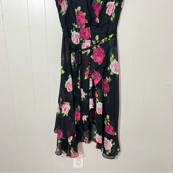 Betsey Johnson Floating Roses Faux Wrap Dress Plus Size 18W - Picture 11 of 13